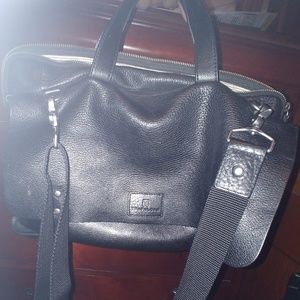 Trafalgar mens Murray Hill Messenger bag